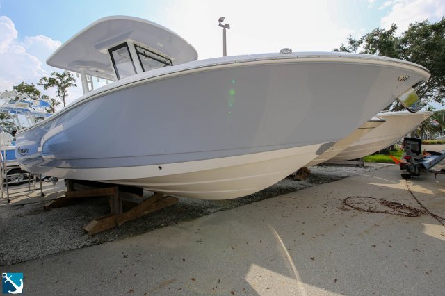 New 2023 Robalo R270 for sale